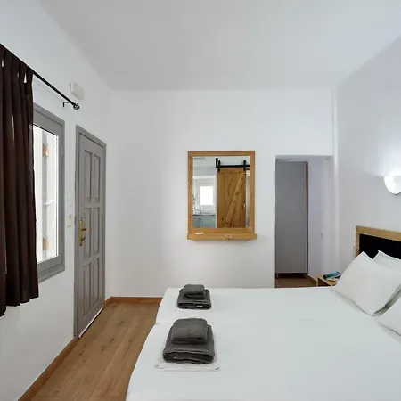 Urban Manos Inn 3*
