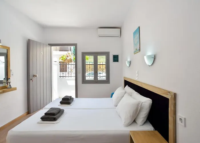 Мини-отель Urban Manos Ханья