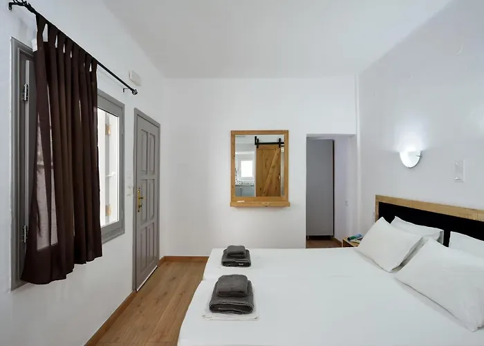 Urban Manos Мини-отель 3*