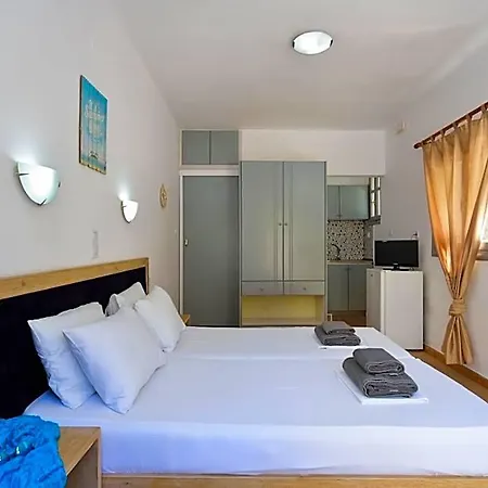 Inn Urban Manos 3*