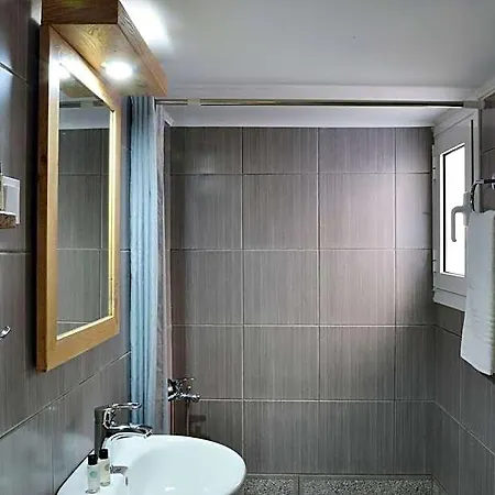 Inn Urban Manos 3*