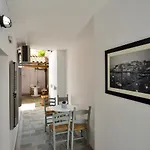 Urban Manos 宾馆 干尼亞
