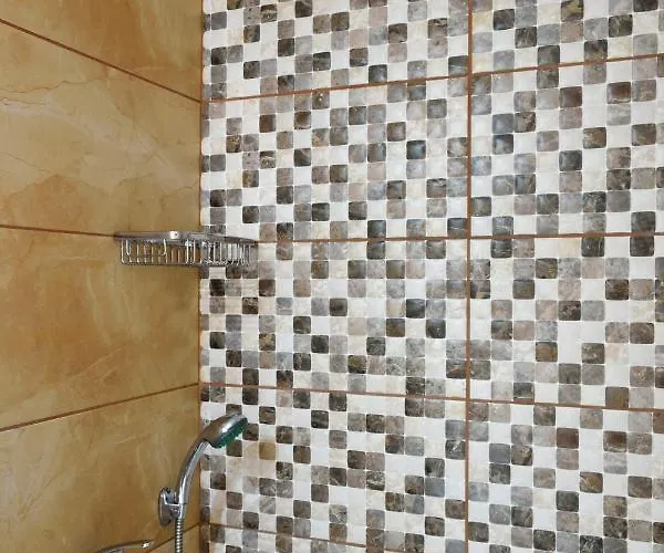 אורחן Urban Manos 3*