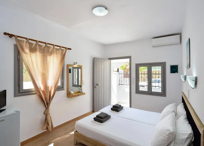 Urban Manos אורחן חאניה