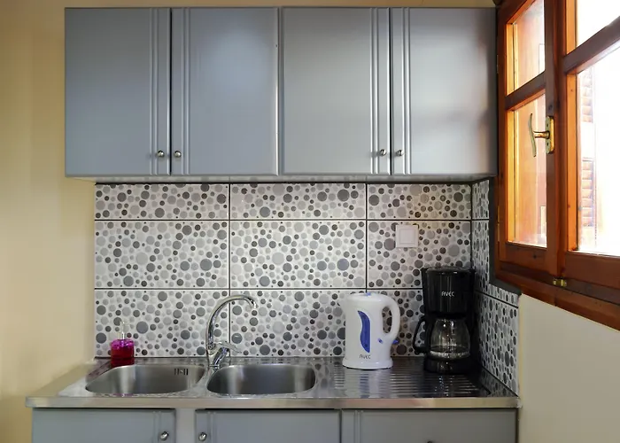 אורחן Urban Manos חאניה